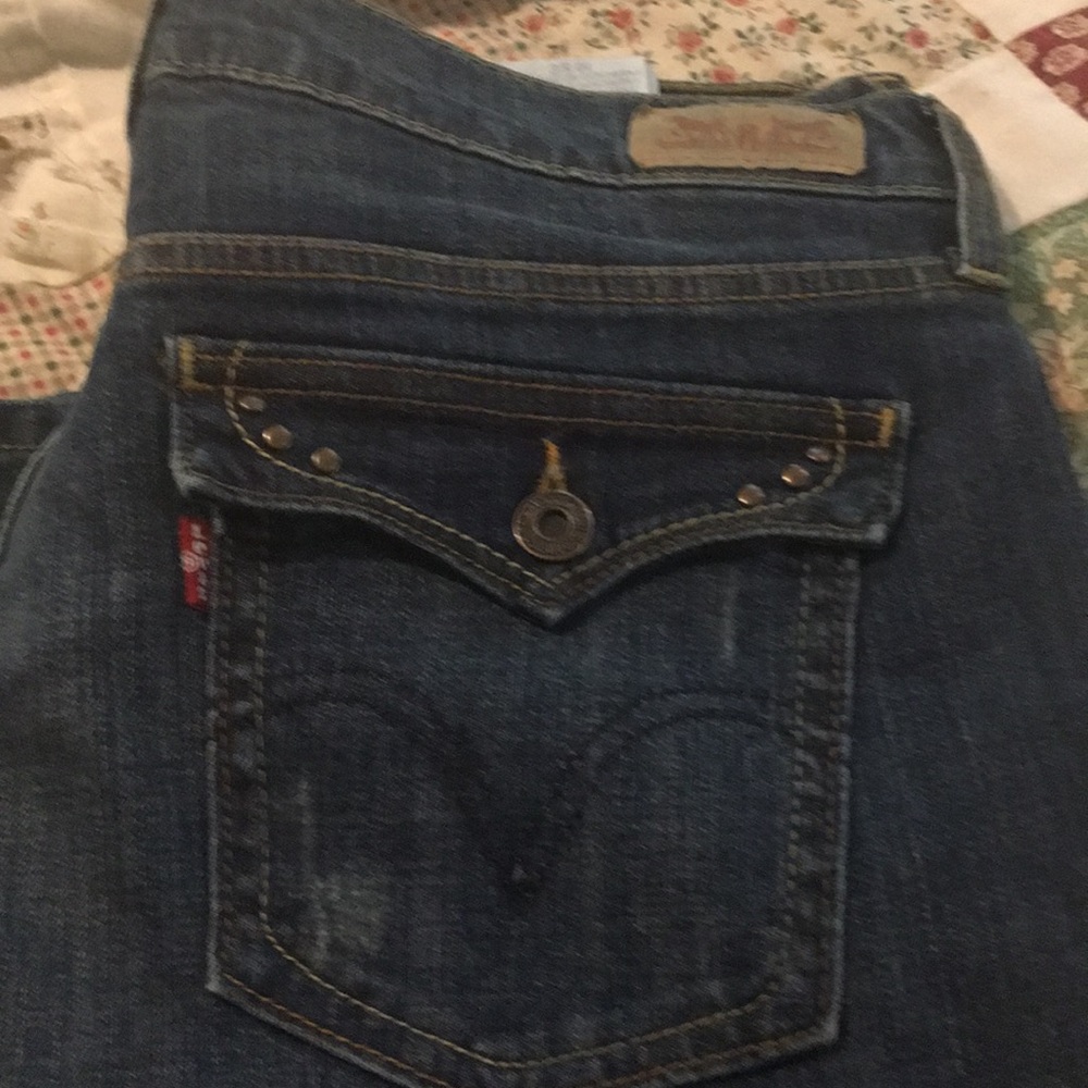Levi jeans